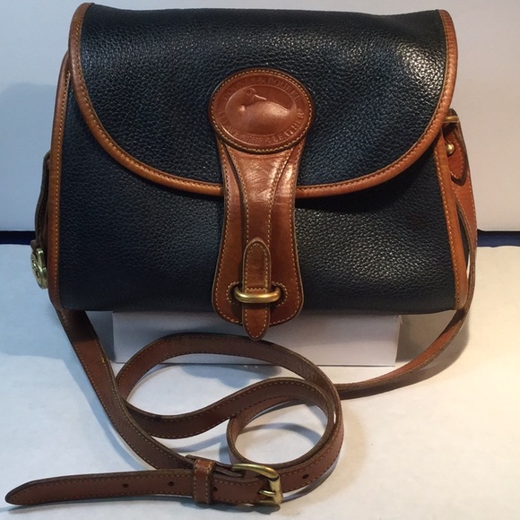 dooney and bourke essex bag